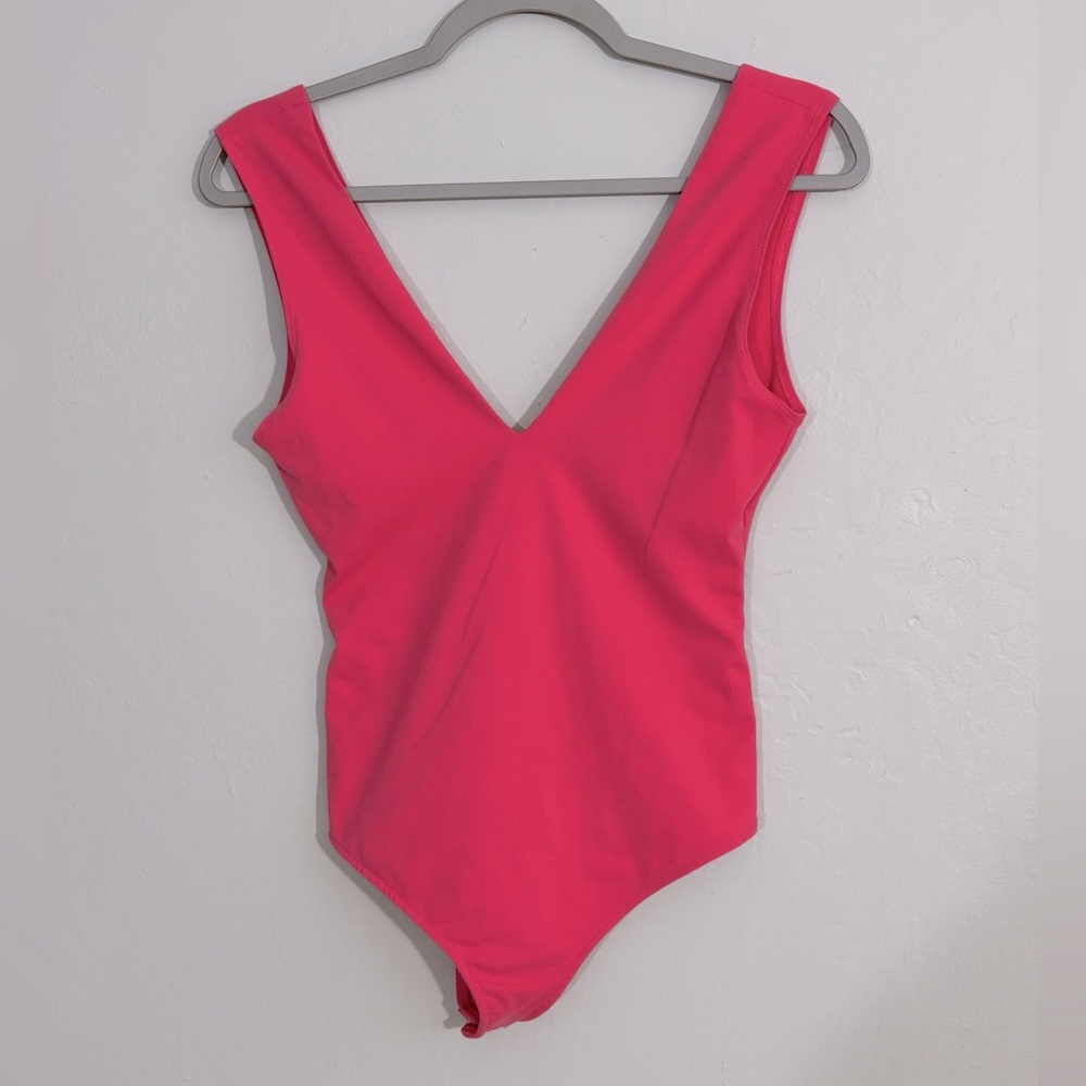 Intimately FP pink v-neck sleeveless bodysuit S